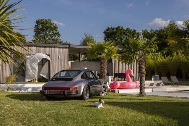 nowoczesny dom z basenem