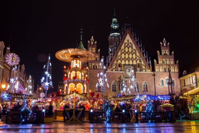 piramida na wrocławskim jarmarku