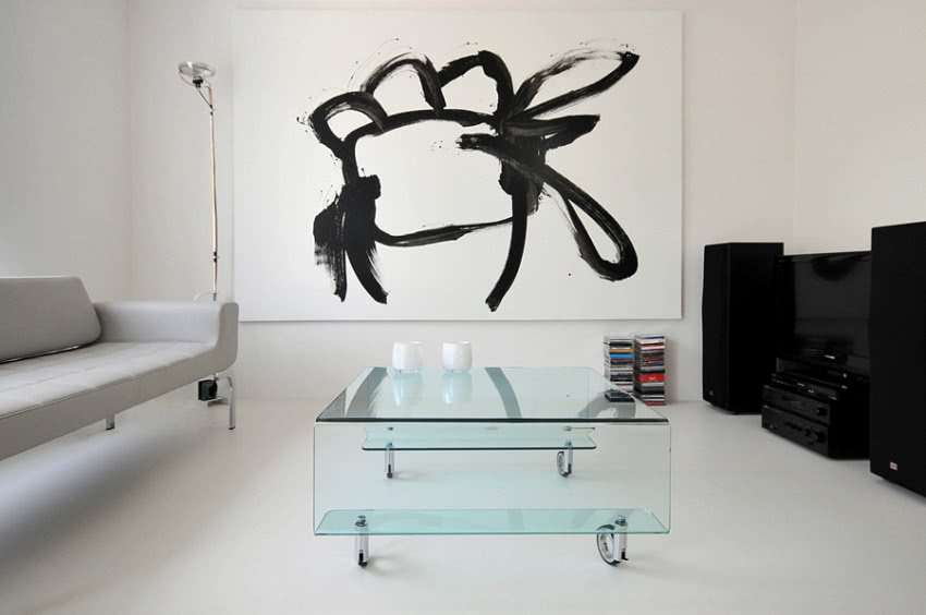 W salonie wisi obraz Pawła Luchowskiego. Właśnie...