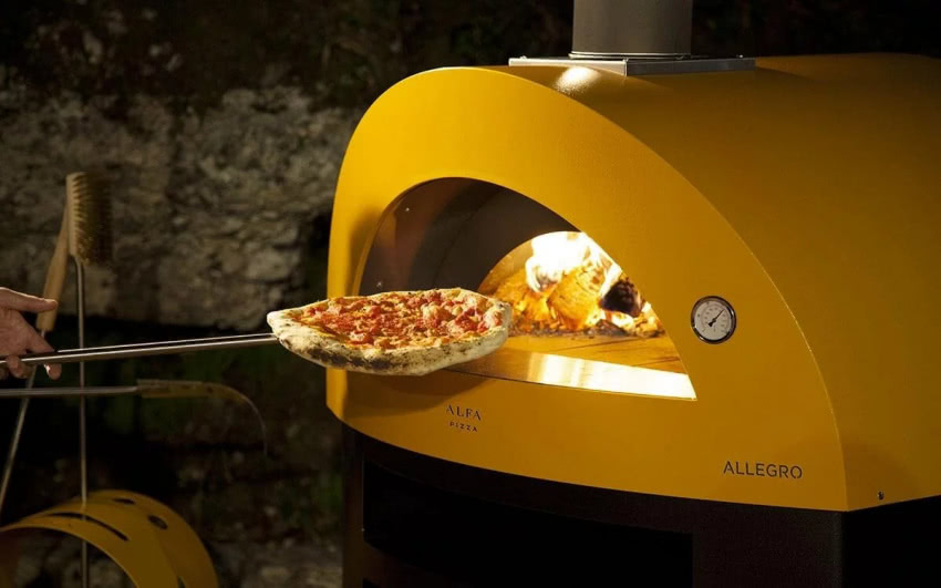 Grill do pizzy marki Alfa Forni występuje w...
