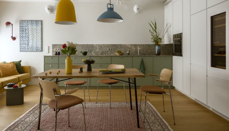 Warszawskie życie - minimalistyczne mieszkanie z temperamentem