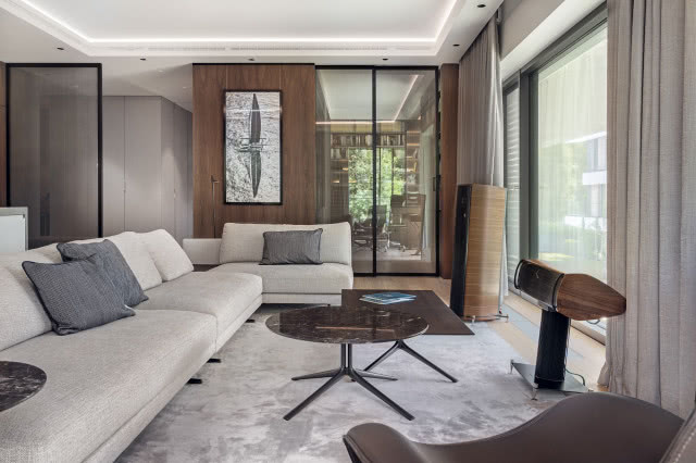 Zdjęcie salonu w minimalistycznym stylu