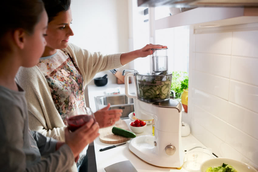 Robot planetarny Philips HR7954 wyposażony jest...