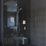 Nowoczesne wnętrza - glamour i surowość