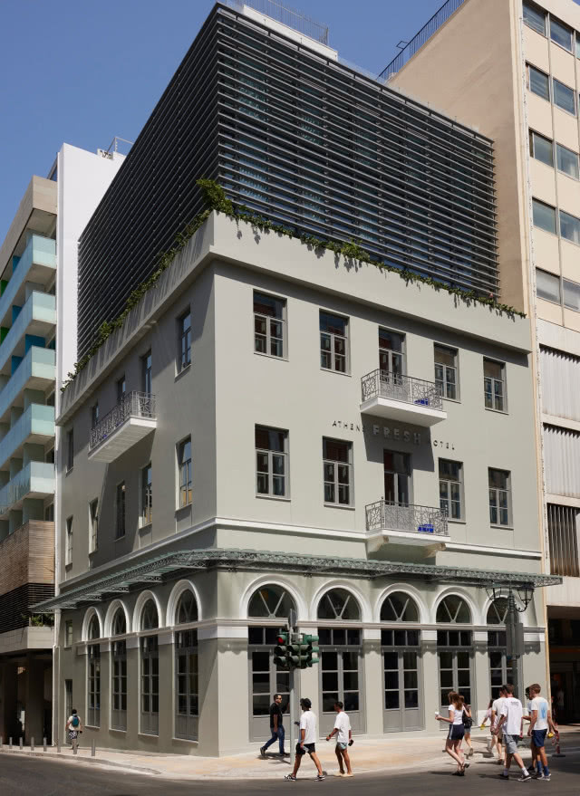 Niebieski hotel - budynek