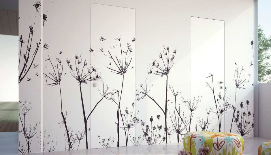 Drzwi "ukryte" w ścianie dzięki systemowi Syntesis Line