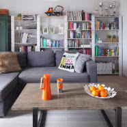 Styl skandynawski i kolorowa lodówka w roli głównej