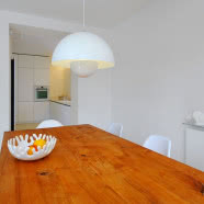 Biel i minimalizm, czyli bliźniak po remoncie