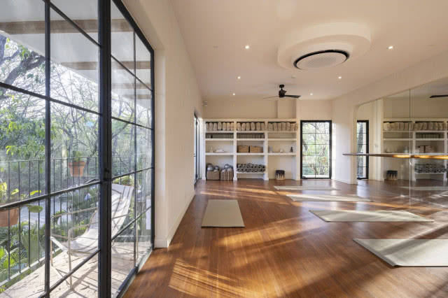 sala do fitnessu i jogi