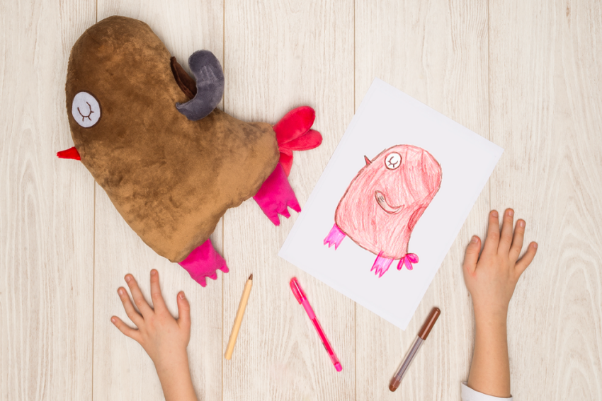 Kanarek wg. rysunku Julii (7 lat)