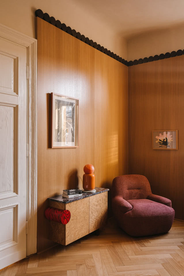 drewniane ściany w pokoju