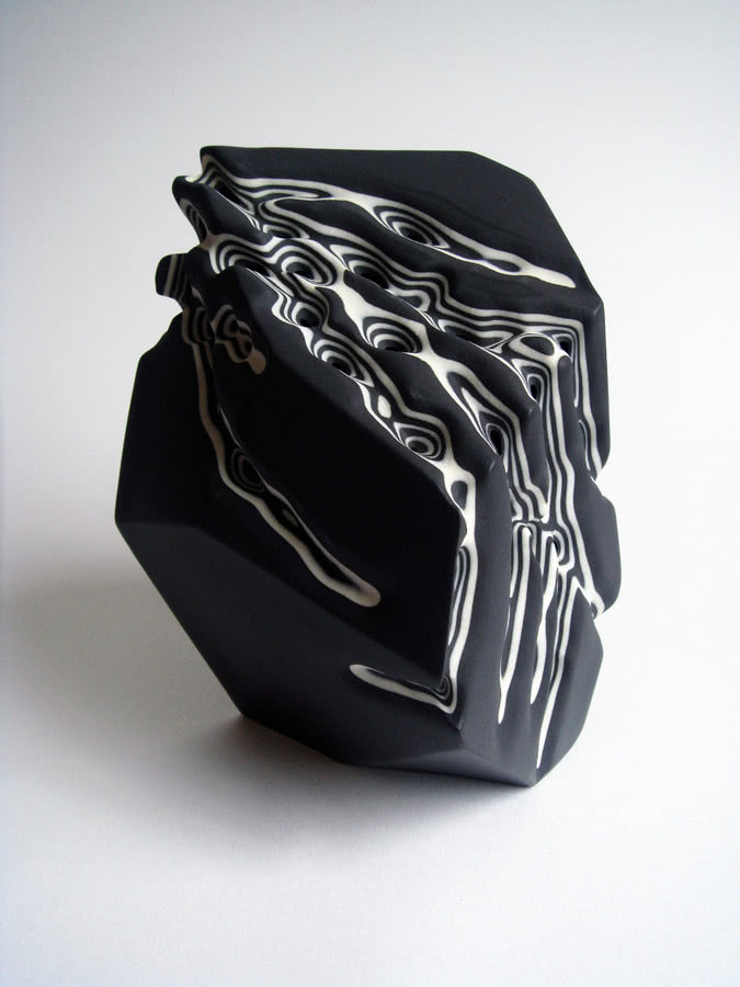 Piękno zniszczenia. Erozje to seria kanciastych...