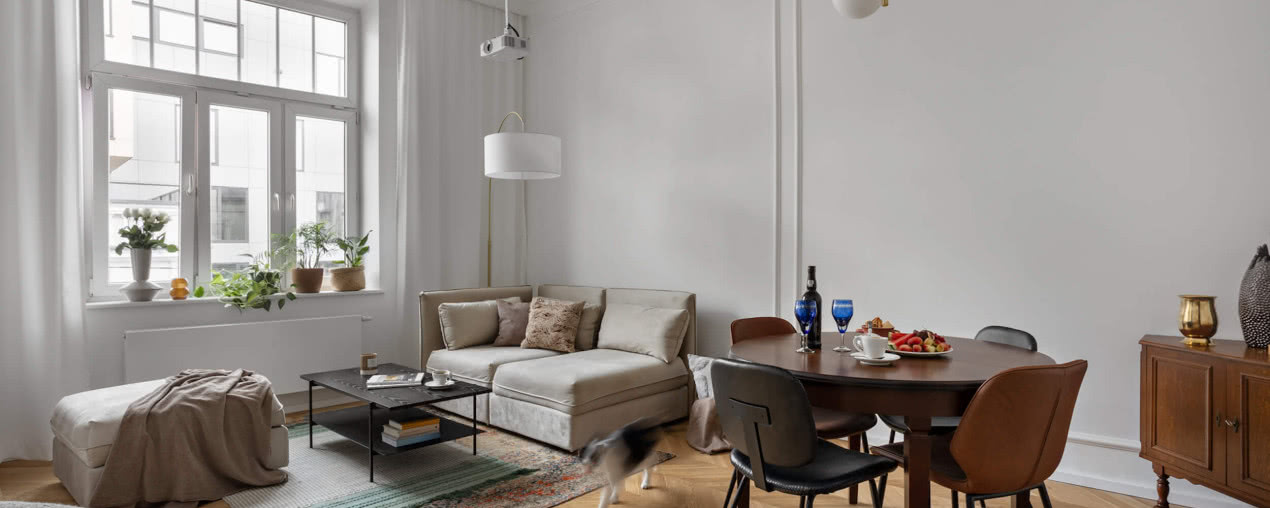 Metamorfoza krakowskiego mieszkania: zobacz, jak czerń podkreśla biel!