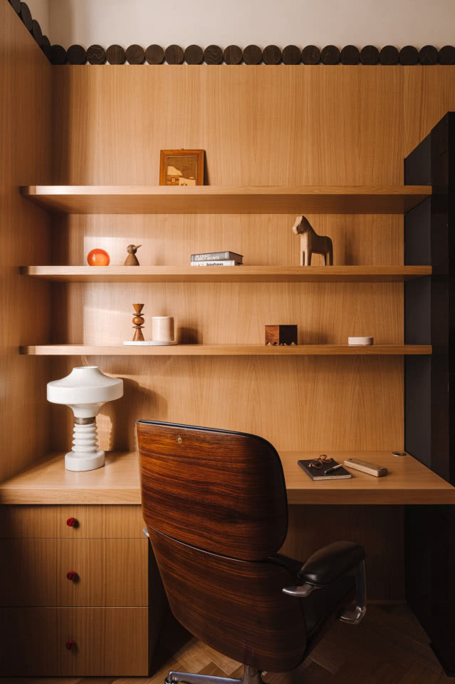 drewniane meble gabinet w domu