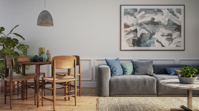 salon w szarościach, niebieskoszary jeden obraz nad kanapą