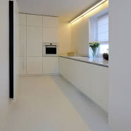 Biel i minimalizm, czyli bliźniak po remoncie