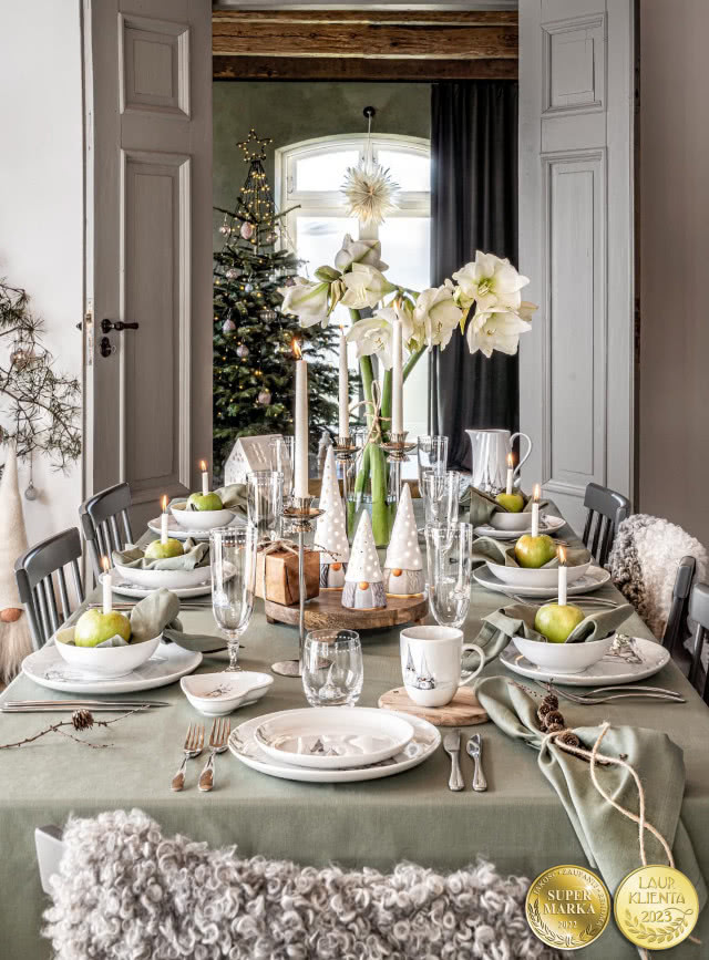 Porcelana na Święta - jak stworzyć klimatyczny stół na Boże Narodzenie i Nowy Rok