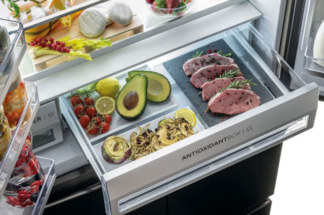 Lodówka Haier z serii F+ HFF-750CGBJ - praktyczne dzieło sztuki