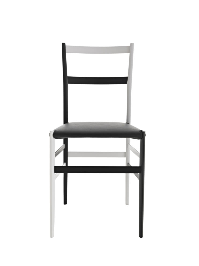 Pod względem fizycznym krzesło uzyskało...