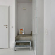 Biel i minimalizm, czyli bliźniak po remoncie