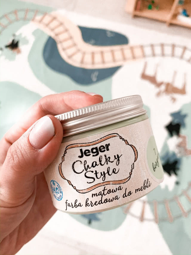 Miętowa farba kredowa