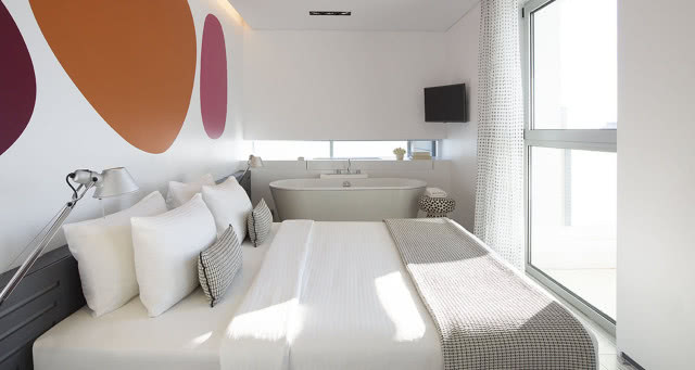 Niebieski hotel - sypialnia