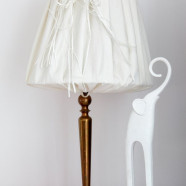 Styl skandynawski i kolorowa lodówka w roli głównej